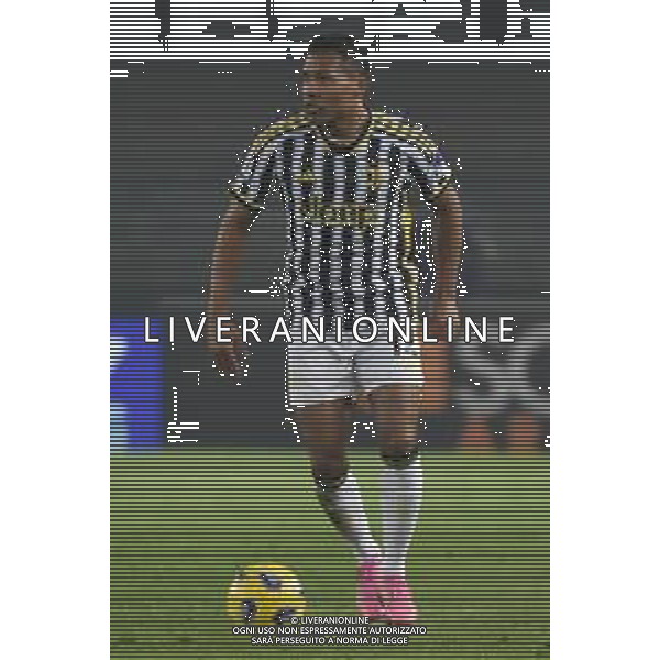 Hellas Verona vs Juventus nella foto Alex Sandro (Juventus) Verona 17-02-2024 Stadio Marcantonio Bentegodi Campionato Serie A TIM - 25a giornata foto Roberto Garavaglia/Agenzia Aldo Liverani sas