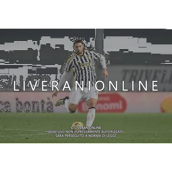 Hellas Verona vs Juventus nella foto Manuel Locatelli (Juventus) Verona 17-02-2024 Stadio Marcantonio Bentegodi Campionato Serie A TIM - 25a giornata foto Roberto Garavaglia/Agenzia Aldo Liverani sas