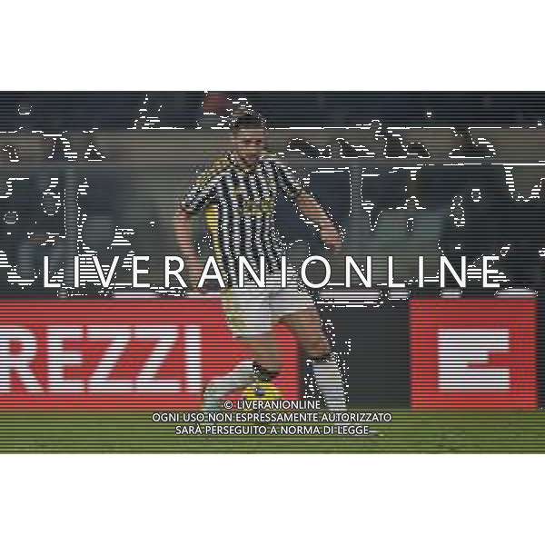 Hellas Verona vs Juventus nella foto Adrien Rabiot (Juventus) Verona 17-02-2024 Stadio Marcantonio Bentegodi Campionato Serie A TIM - 25a giornata foto Roberto Garavaglia/Agenzia Aldo Liverani sas