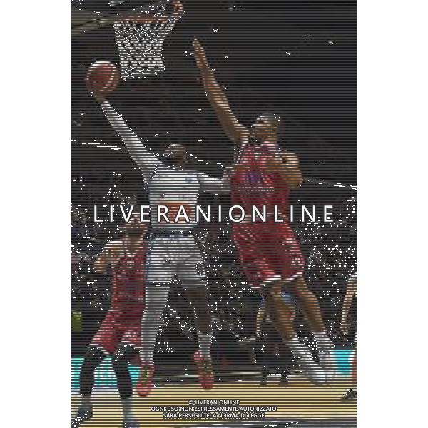 Torino 18.02.2024 Inalpi Arena EA7 Emporio Armani Milano vs Generazione Vincente Napoli Basket Final Eight Coppa Italia 2024 Finale Nella foto: jacob pullen e kyle hines ©Viganti/AGENZIA ALDO LIVERANI SAS