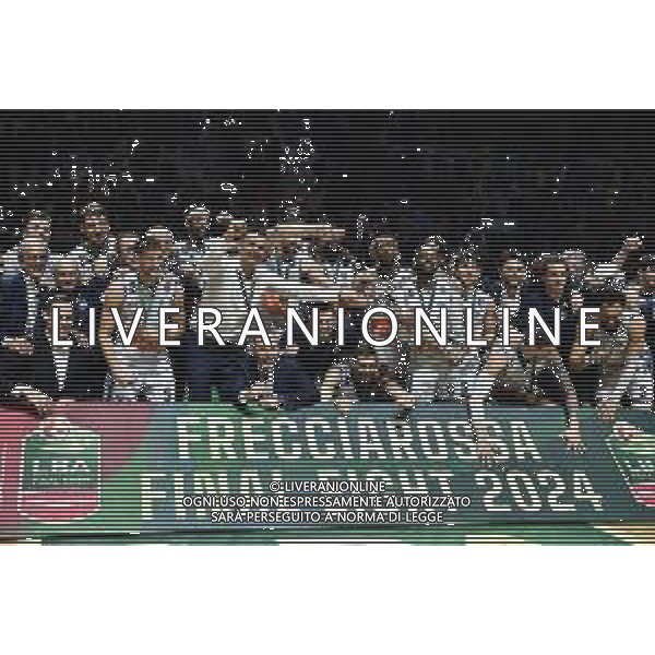 Torino 18.02.2024 Inalpi Arena EA7 Emporio Armani Milano vs Generazione Vincente Napoli Basket Final Eight Coppa Italia 2024 Finale Nella foto: Il napoli vince la coppa italia di basket ©Viganti/AGENZIA ALDO LIVERANI SAS