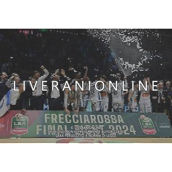 Torino 18.02.2024 Inalpi Arena EA7 Emporio Armani Milano vs Generazione Vincente Napoli Basket Final Eight Coppa Italia 2024 Finale Nella foto: festa napoli per la vittoira della coppa italia ©Viganti/AGENZIA ALDO LIVERANI SAS