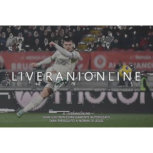 Monza vs Milan nella foto sull\'1 a 0 Monza Luka Jovic (Milan) occasione da gol per il possibile pareggio Monza 18-02-2024 U-Power Stadium Campionato Serie A TIM - 25a giornata foto Roberto Garavaglia/Agenzia Aldo Liverani sas/AGENZIA ALDO LIVERANI SAS