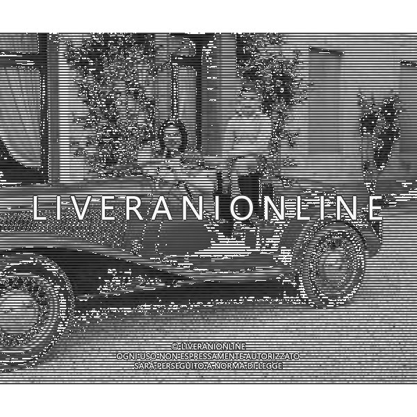 IRA VON FURSTENBERG NELLA VILLA DI BAROCCO 1965 CON I FIGLI CHRISTOFF E HUBERTUS archivio Giovanni Liverani/Ag.Aldo Liverani