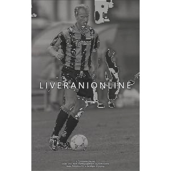 NEG-RETROSPETTIVA DENNIS BERGKAMP CALCIATORE NELLA FOTO DENNIS BERGKAMP CON WIM JONK NELL\'ANNO 1993 AG ALDO LIVERANI SAS 