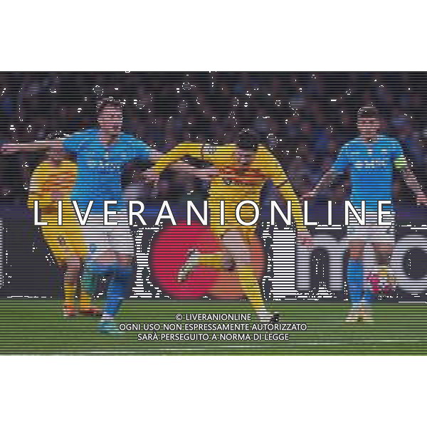 NAPOLI - BARCELLONA Ottavi Andata Champions League 21.02.2023 nella foto: Robert Lewandowski, Amir Rrahmani ©MOSCA/AGENZIA ALDO LIVERANI SAS