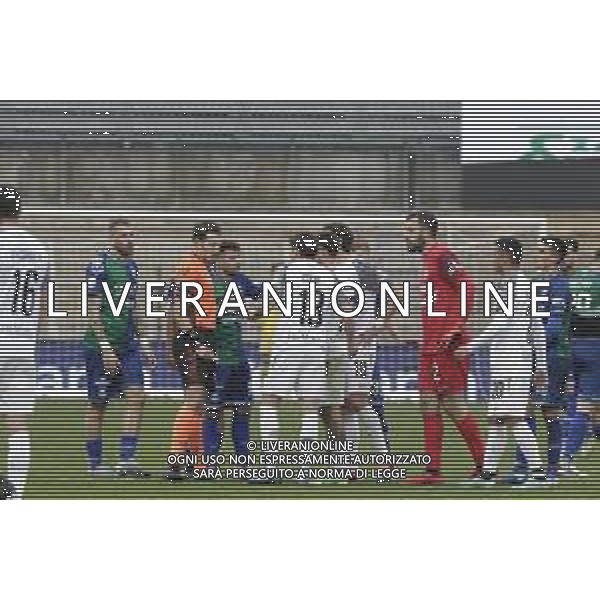 proteste con arbitro in attesa del var -FERALPISALO\' - ASCOLI 26a Giornata Campionato Calcio Serie BKT 24.02.2024 ©PAOLO GIAMPIETRI /AGENZIA ALDO LIVERANI SAS
