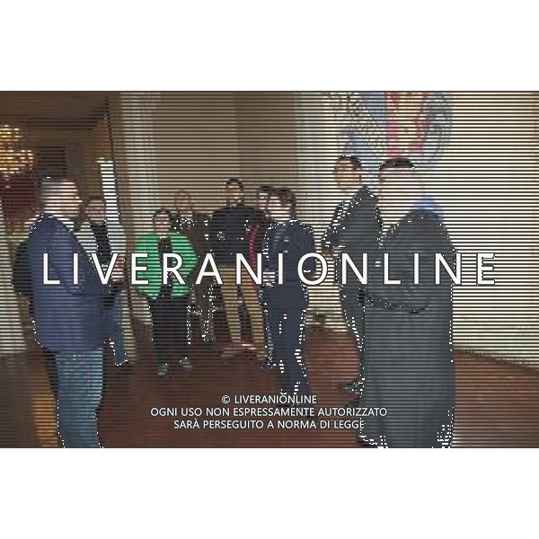 IMOLA 24 02 2024 Il Comune di Imola ha costituito un \'Tavolo di confronto\' con lo scopo di elaborare un programma condiviso di iniziative da realizzare in occasione dell\'80mo anniversario RACCONTARE AI GIOVANI IL PERIODO STORICO CHE CULMINA CON LA LIBERAZIONE D\'ITALIA IL 25 APRILE 1945 comunicato e foto: nella foto i componenti del "Tavolo di confronto" con anche il "consigliere delegato" Filippo Samachini. Sindaco, Marco Panieri con funzioni di Presidente, dal Presidente del Consiglio Comunale Roberto Visani; dal Vice Sindaco, Fabrizio Castellari, dall\'assessore alla Cultura, Giacomo Gambi, dall\'assessora alle Pari Opportunita\' Elisa Spada, e dai rappresentanti dei seguenti soggetti ed associazioni che hanno gia\' espresso la propria adesione: l\'Associazione Nazionale Partigiani d\'Italia (ANPI), Gabrio Salieri, in rappresentanza in rappresentanza anche dell\'Associazione Perseguitati Politici Antifascisti (ANPPIA); l\'Associazione Nazionale ex Deportati nei Campi Nazisti (ANED), Roberta Dall\'Osso; il Coordinamento Associazioni d\'Arma; Franco Camaggi, il Centro Imolese Documentazione sulla Resistenza Antifascista e storia contemporanea, Roberto Baroni; l\'Archivio Storico dell\'Unione Donne in Italia (UDI), Virna Gioiellieri. ©SANNA /AGENZIA ALDO LIVERANI SAS