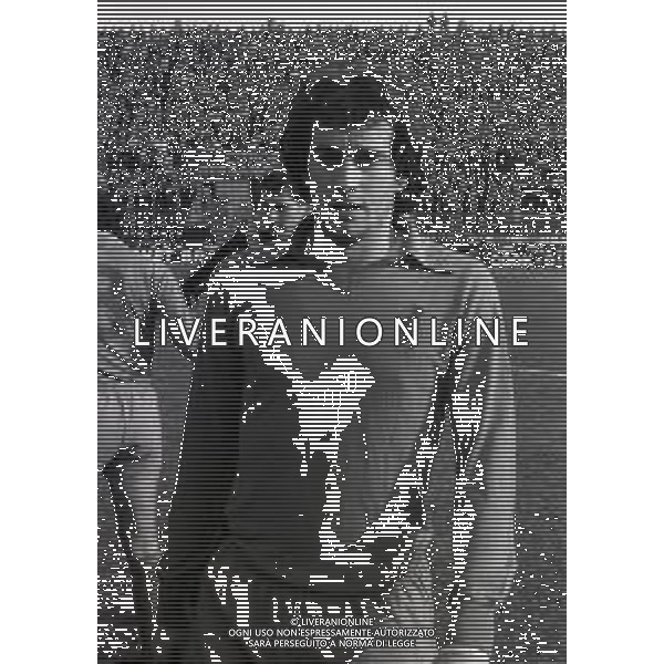 NEG-RETROSPETTIVA FRANCESCO GUIDOLIN CALCIATORE NELLA FOTO FRANCESCO GUIDOLIN CON LA MAGLIA DELLA PISTOIESE CALCIO ANNO 1979-80 AG ALDO LIVERANI SAS