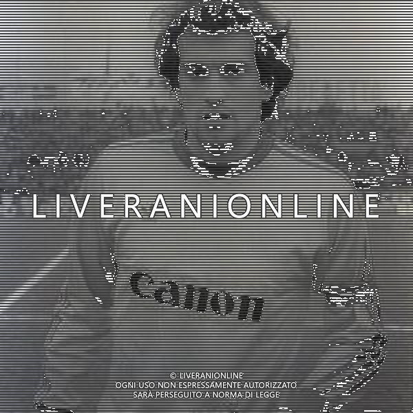 NEG-RETROSPETTIVA FRANCESCO GUIDOLIN CALCIATORE NELLA FOTO FRANCESCO GUIDOLIN CON LA MAGLIA DEL VERONA CALCIO ANNO 1982 AG ALDO LIVERANI SAS 