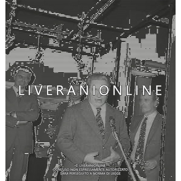 NEG-RETROSPETTIVA GIANNI BRERA GIORNALISTA E SCRITTORE NELLA FOTO GIANNI BRERA A MILANO ALLA PRESENTAZIONE DI UN MOSTRA NELL\'ANNO 1973 AG ALDO LIVERANI SAS