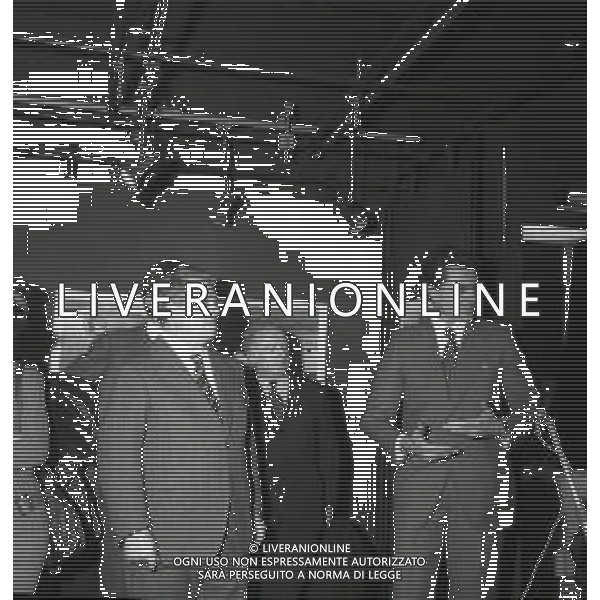 NEG-RETROSPETTIVA GIANNI BRERA GIORNALISTA E SCRITTORE NELLA FOTO GIANNI BRERA A MILANO ALLA PRESENTAZIONE DI UN MOSTRA NELL\'ANNO 1973 AG ALDO LIVERANI SAS