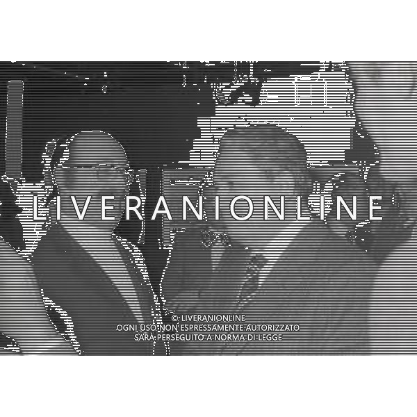 NEG-RETROSPETTIVA GIANNI BRERA GIORNALISTA E SCRITTORE NELLA FOTO GIANNI BRERA A MILANO ALLA PRESENTAZIONE DI UN MOSTRA NELL\'ANNO 1973 AG ALDO LIVERANI SAS
