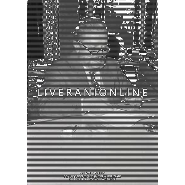 NEG-RETROSPETTIVA GIANNI BRERA GIORNALISTA E SCRITTORE NELLA FOTO GIANNI BRERA A MILANO AL CIRCOLO DELLA STAMPA CON MARIO SOLDATI NELL\'ANNO 1974 AG ALDO LIVERANI SAS  