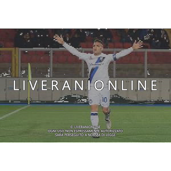 TVEM Lautaro Martínez of FC Inter celebrates after scoring a goal during the Italian soccer Serie A match Lecce vs Inter on February 25, 2024 at Via del Mare Stadium in Lecce, Italy. Photo by Emmanuele Mastrodonato/agenzia Liverani