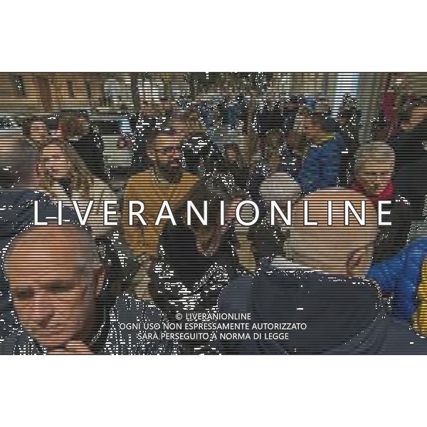27-2-2024. Alessandra Todde è il nuovo presidente della regione Autonoma della Sardegna. Vince la coalizione di centro sinistra. Per la prima volta in Sardegna un governatore donna. Sede attesa spoglio in Via Dante, Cagliari. Foto Salvatore Moi/agenzia Aldo Liverani sas. Nella foto: Sostenitori elettori del centro sinistra, attendono risultati elettorali. ©MOI SALVATORE/AGENZIA ALDO LIVERANI SAS