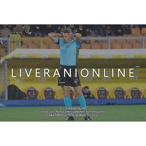 TVEM the referee Niccolò Baroni of Firenze during the Italian soccer Serie A match Lecce vs Inter on February 25, 2024 at Via del Mare Stadium in Lecce, Italy. Photo by Emmanuele Mastrodonato/agenzia Liverani