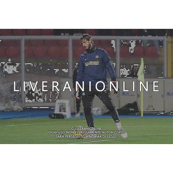 TVEM Raffaele Di Gennaro of FC Inter applauds fans during the Italian soccer Serie A match Lecce vs Inter on February 25, 2024 at Via del Mare Stadium in Lecce, Italy. Photo by Emmanuele Mastrodonato/agenzia Liverani
