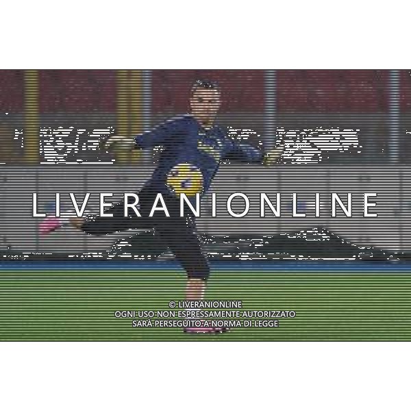 TVEM Emil Audero FC Inter warms up during the Italian soccer Serie A match Lecce vs Inter on February 25, 2024 at Via del Mare Stadium in Lecce, Italy. Photo by Emmanuele Mastrodonato/agenzia Liverani