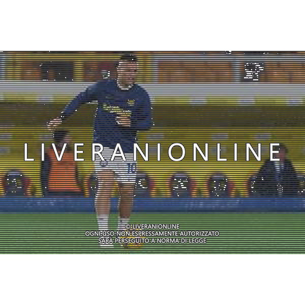 TVEM Lautaro Martínez of FC Inter warms up during the Italian soccer Serie A match Lecce vs Inter on February 25, 2024 at Via del Mare Stadium in Lecce, Italy. Photo by Emmanuele Mastrodonato/agenzia Liverani