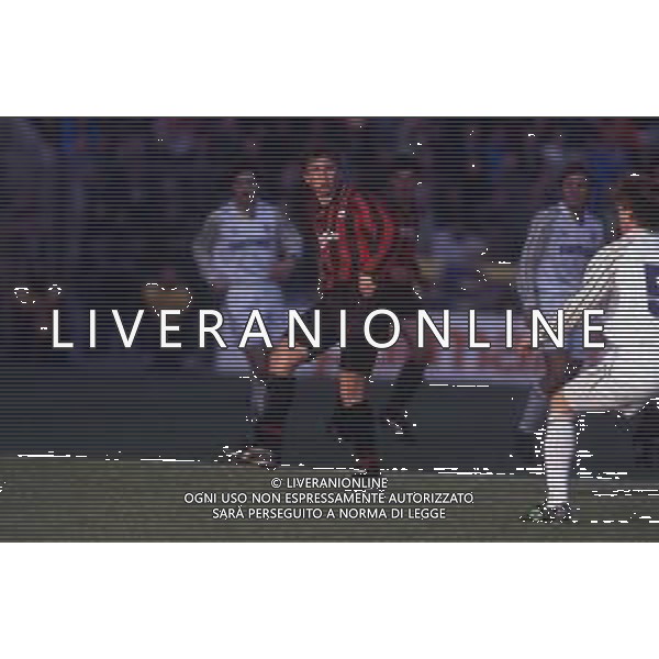 DIAP-RETROSPETTIVA DAN PETRESCU CALCIATORE NELLA FOTO DAN PETRESCU CON LA MAGLIA DEL FOGGIA CALCIO NELL\'ANNO 1991-1992 AG ALDO LIVERANI SAS
