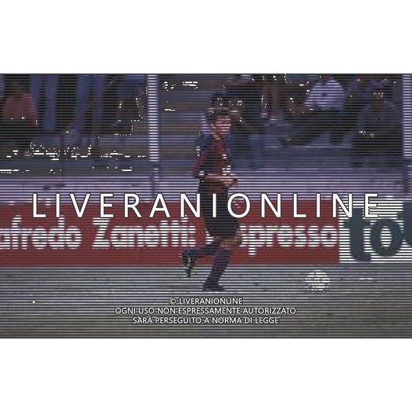 DIAP-RETROSPETTIVA DAN PETRESCU CALCIATORE NELLA FOTO DAN PETRESCU CON LA MAGLIA DEL GENOA CALCIO NELL\'ANNO 1993 AG ALDO LIVERANI SAS 