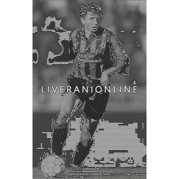 NEG-RETROSPETTIVA DAN PETRESCU CALCIATORE NELLA FOTO DAN PETRESCU CON LA MAGLIA DEL FOGGIA CALCIO AG ALDO LIVERANI SAS