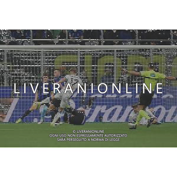 Inter vs Atalanta nella foto Charles de Ketelaere (Atalanta) segna il gol dell\'1 a 0 ma la rete viene annullata con l\'aiuto del VAR Milano 28-02-2024 Stadio Giuseppe Meazza - San Siro Campionato Serie A TIM - recupero della 21a giornata foto Roberto Garavaglia/Agenzia Aldo Liverani sas