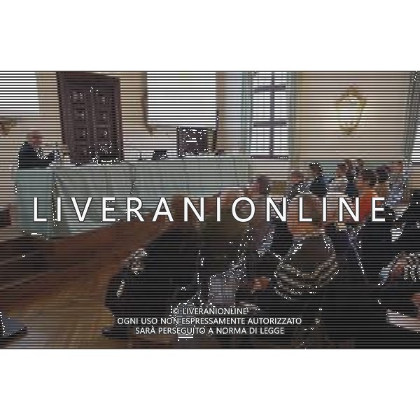 IMOLA 01 03 2024 FESTIVAL DEL LINGUAGGIO "IL NUOVO UMANESIMO DEL LINGUAGGIO:L\'INFORMAZIONE TRA INTELLIGENZA ARTIFICIALE E GENTILEZZA" NELLA FOTO PUBBLICO E FABRIZIO BINACHI CAPOREDATTORE RAI VATICANO ©SANNA/AGENZIA ALDO LIVERANI SAS