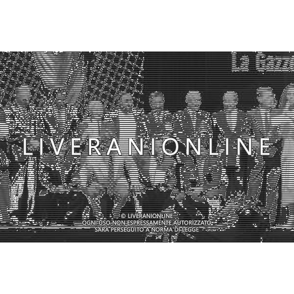 Neg - RETROSPETTIVA LUCIANO PAVAROTTI TENORE IN CONCERTO PER L\'INAUGURAZIONE DEI MONDIALI DI CALCIO FIFA WORLD CUP \'ITALIA \'90\' AL PALATRUSSARDI DI MILANO NELL\'ANNO 1990 NELLA FOTO IL CALCIATORE BRASILIANO PELE\' (pseudonimo di Edson Arantes do Nascimento), DIEGO ARMANDO MARADONA, PAOLO ROSSI E DANIEL PASSARELLA AG ALDO LIVERANI SAS