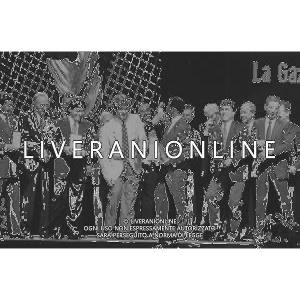 Neg - RETROSPETTIVA LUCIANO PAVAROTTI TENORE IN CONCERTO PER L\'INAUGURAZIONE DEI MONDIALI DI CALCIO FIFA WORLD CUP \'ITALIA \'90\' AL PALATRUSSARDI DI MILANO NELL\'ANNO 1990 NELLA FOTO IL CALCIATORE BRASILIANO PELE\' (pseudonimo di Edson Arantes do Nascimento), DIEGO ARMANDO MARADONA, PAOLO ROSSI E DANIEL PASSARELLA AG ALDO LIVERANI SAS