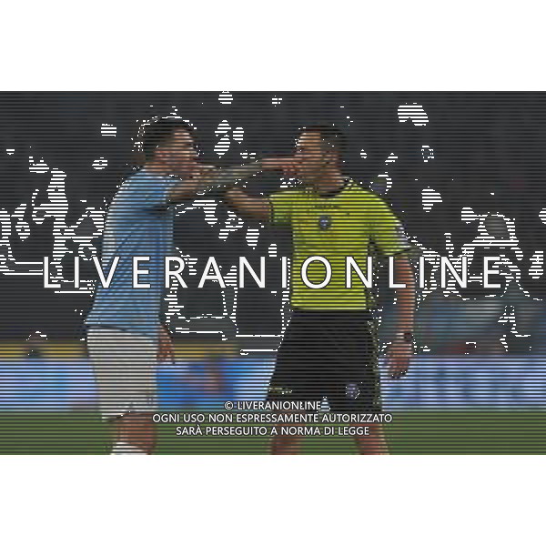 Lazio vs Milan - Campionato Serie A TIM - 27 giornata - Stadio Olimpico - Roma 01-03-2024 nella foto alessio Romagnoli protesta con l\'arbitro marco Di Bello ©Federico Gaetano/AGENZIA ALDO LIVERANI SAS