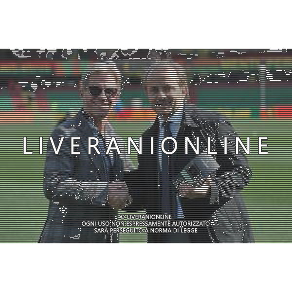 Ternana vs Parma - Campionato Serie B - 28 giornata - Stadio Libero Liberati - Terni 02-03-2024 nella foto Il Presidente del Parma Kyle Krause e il Presidente della Ternana Nicola Guida prima della gara, Krause ha donato una bottiglia di vino della sua tenuta in Piemonte mentre Guida del tartufo umbro  ©Federico Gaetano / AGENZIA ALDO LIVERANI SAS