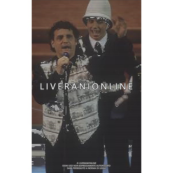 DIAP-RETROSPETTIVA FRANCESCO SALVI ATTORE E CANTANTE NELLA FOTO FRANCESCO SALVI CON PIPPO BAUDO NELL\'ANNO 1992 -1993 AL FESTIVAL DI SANREMO AG ALDO LIVERANI SAS 