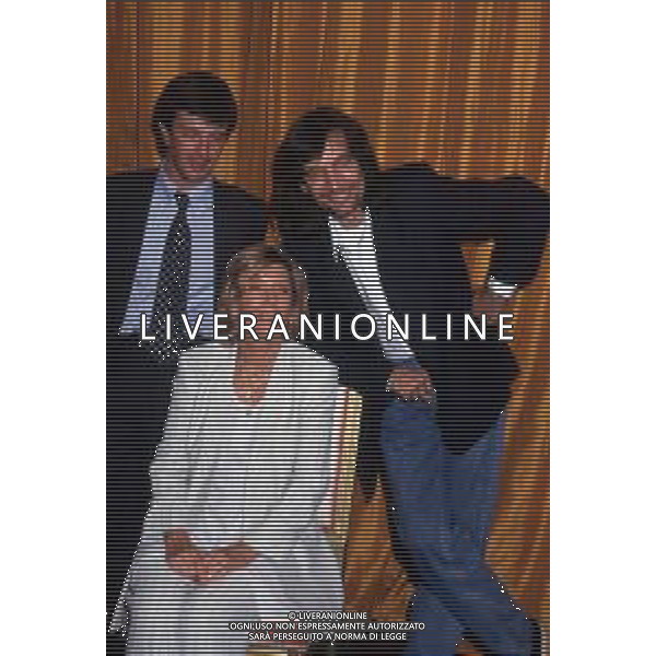 Dia- RETROSPETTIVA GIORGIO GORI, GIORNALISTA E PRODUTTORE TELEVISIVO NELLA FOTO GIORGIO GORI DIRETTORE DI CANALE 5 CON FATMA RUFFINI E CLAUDIO CECCHETTO AG ALDO LIVERANI SAS