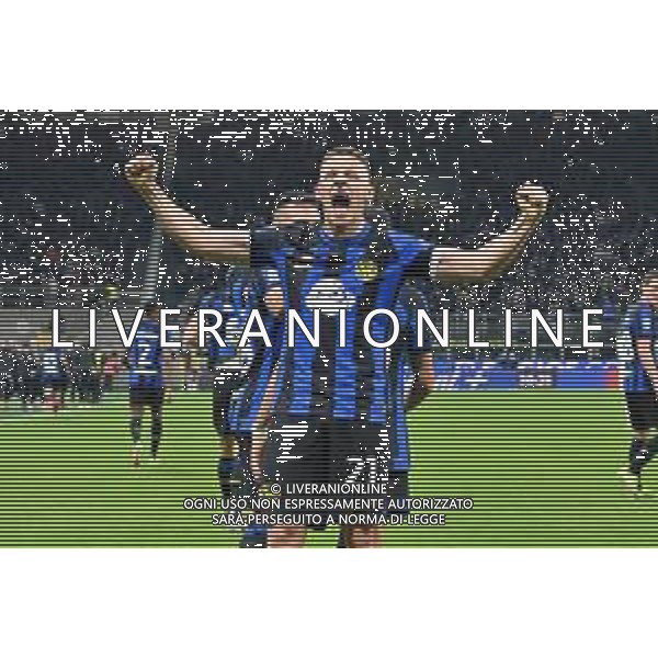 Inter vs Genoa nella foto Kristjan Asllani (Inter) esulta dopo il gol dell\'1 a 0 Milano 04-03-2024 Stadio Giuseppe Meazza - San Siro Campionato Serie A TIM - 27a giornata foto Roberto Garavaglia/Agenzia Aldo Liverani sas/ AGENZIA ALDO LIVERANI SAS