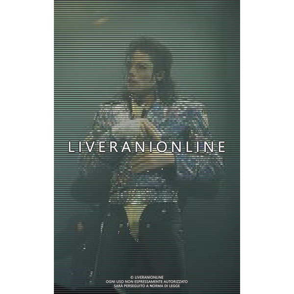NEG-RETROSPETTIVA MICHAEL JACKSON CANTANTE NELLA FOTO MICHAEL JACKSON IN ITALIA NELL\'ANNO 1990 AG ALDO LIVERANI SAS