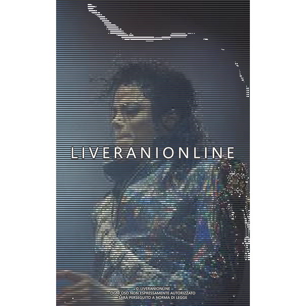 NEG-RETROSPETTIVA MICHAEL JACKSON CANTANTE NELLA FOTO MICHAEL JACKSON IN ITALIA NELL\'ANNO 1990 AG ALDO LIVERANI SAS