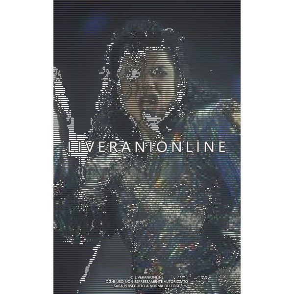 NEG-RETROSPETTIVA MICHAEL JACKSON CANTANTE NELLA FOTO MICHAEL JACKSON IN ITALIA NELL\'ANNO 1990 AG ALDO LIVERANI SAS