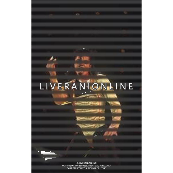 NEG-RETROSPETTIVA MICHAEL JACKSON CANTANTE NELLA FOTO MICHAEL JACKSON IN ITALIA NELL\'ANNO 1990 AG ALDO LIVERANI SAS