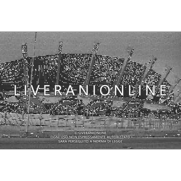 NEG-1988 MILANO IL PALAZZETTO DELLO SPORT IN VIA FEDERICO TESIO E VIA PATROCLO PRIMA DELLA DEMOLIZIONE AG ALDO LIVERANI SAS