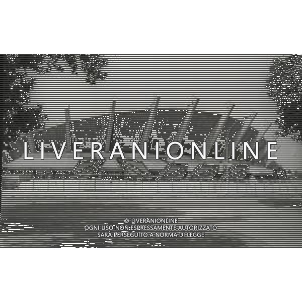 NEG-1988 MILANO IL PALAZZETTO DELLO SPORT IN VIA FEDERICO TESIO E VIA PATROCLO PRIMA DELLA DEMOLIZIONE AG ALDO LIVERANI SAS