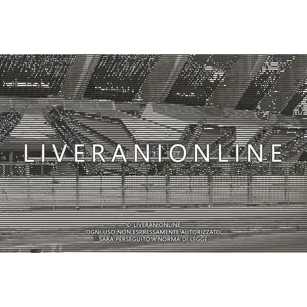 NEG-1988 MILANO IL PALAZZETTO DELLO SPORT IN VIA FEDERICO TESIO E VIA PATROCLO PRIMA DELLA DEMOLIZIONE AG ALDO LIVERANI SAS
