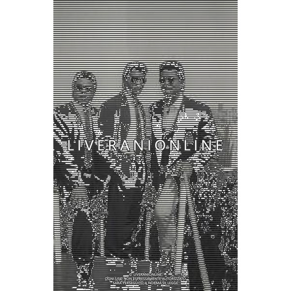 NEG-RETROSPETTIVA FRATELLI JACKSON CANTANTI NELLA FOTO I FRATELLI JACKSON A MILANO IN TERRAZZA MARTINI NELL\'ANNO 1988 AG ALDO LIVERANI SAS