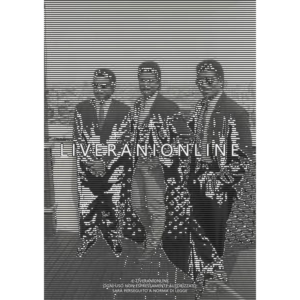 NEG-RETROSPETTIVA FRATELLI JACKSON CANTANTI NELLA FOTO I FRATELLI JACKSON A MILANO IN TERRAZZA MARTINI NELL\'ANNO 1988 AG ALDO LIVERANI SAS