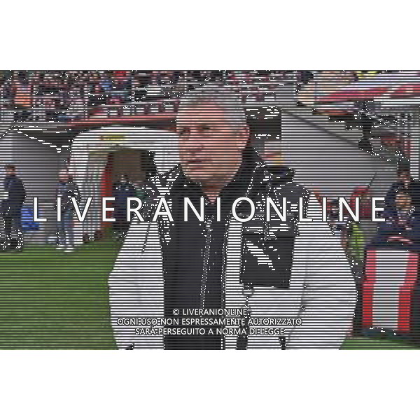 TVRG Cremonese vs Como nella foto Osian Roberts allenatore Como Cremona 09-03-2024 Stadio Giovanni Zini Campionato Serie BKT - 29a giornata foto Roberto Garavaglia/Agenzia Aldo Liverani sas/AGENZIA ALDO LIVERANI SAS