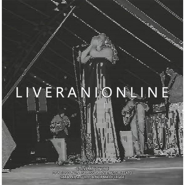 NEG-RETROSPETTIVA MINA MAZZINI CANTANTE NELLA FOTO MINA MAZZINI CANTA ALLA BUSSOLA DI VIAREGGIO NELL\'ANNO 1978 AG ALDO LIVERANI SAS