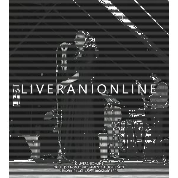 NEG-RETROSPETTIVA MINA MAZZINI CANTANTE NELLA FOTO MINA MAZZINI CANTA ALLA BUSSOLA DI VIAREGGIO NELL\'ANNO 1978 AG ALDO LIVERANI SAS