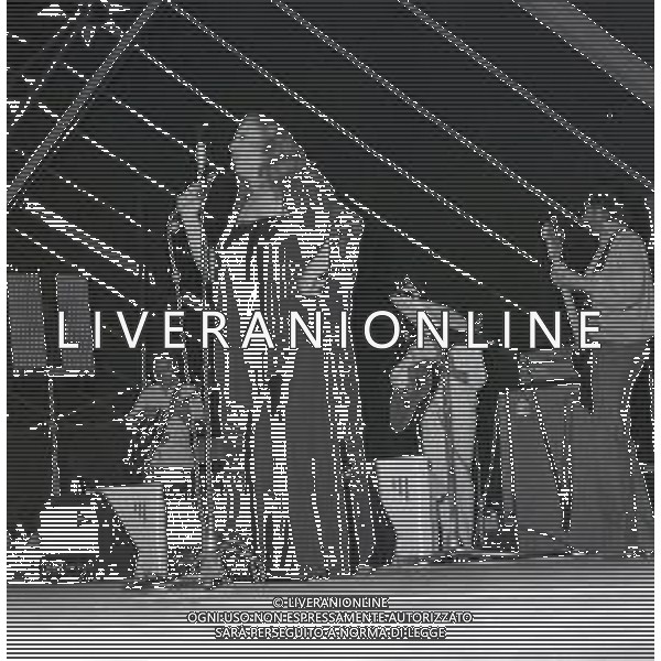 NEG-RETROSPETTIVA MINA MAZZINI CANTANTE NELLA FOTO MINA MAZZINI CANTA ALLA BUSSOLA DI VIAREGGIO NELL\'ANNO 1978 AG ALDO LIVERANI SAS