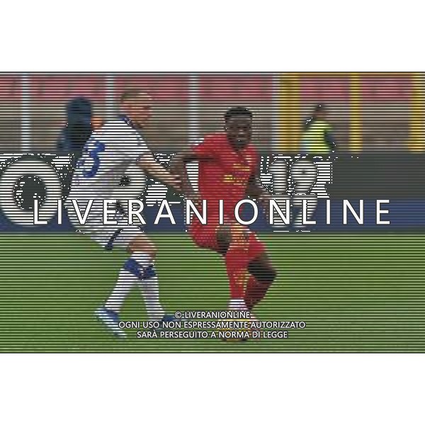 TVEM Lameck Banda of US Lecce in action against Ondrej Duda of Hellas Verona during the Italian soccer Serie A match Lecce vs Hellas Verona on March 10, 2024 at Via del Mare Stadium in Lecce, Italy. Photo Emmanuele Mastrodonato/agenzia Liverani/AGENZIA ALDO LIVERANI SAS